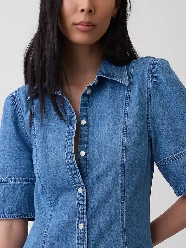 Abito camicia midi in denim con maniche a sbuffo