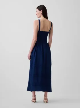 Abito lungo a corsetto con allacciatura