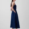 Abito lungo a corsetto con allacciatura
