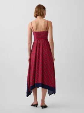 Abito midi a righe con scollo a fazzoletto