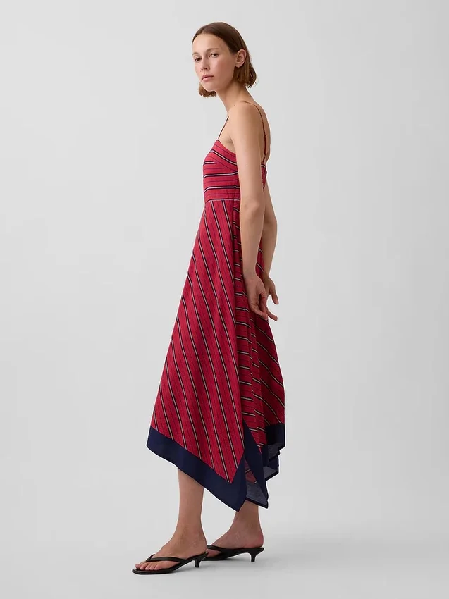 Abito midi a righe con scollo a fazzoletto