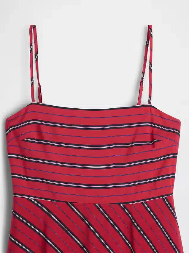 Abito midi a righe con scollo a fazzoletto