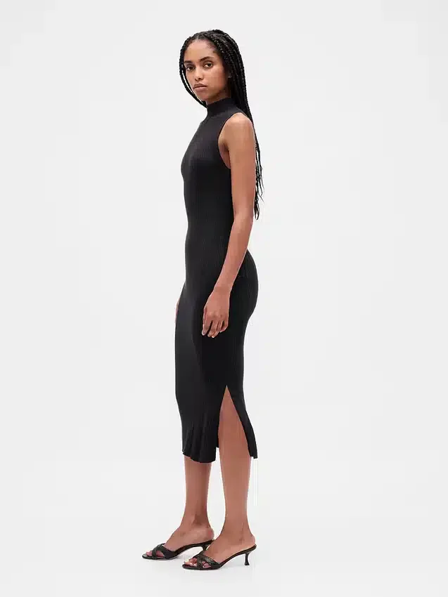 Abito midi in maglione a costine