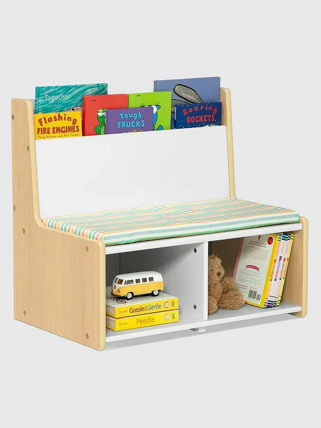 Angolo lettura per bambini con panca imbottita