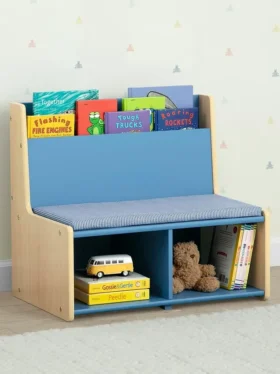 Angolo lettura per bambini con panca imbottita