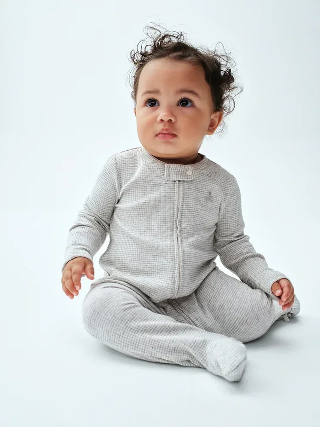 Baby First Favorites: tutina con piedini a costine sottili