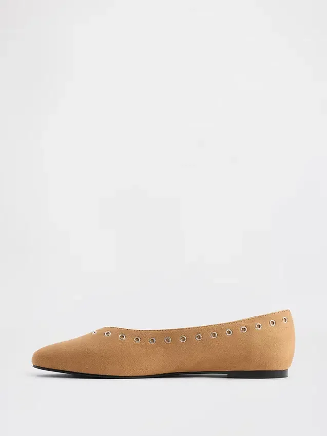 Ballerine in pelle scamosciata vegana