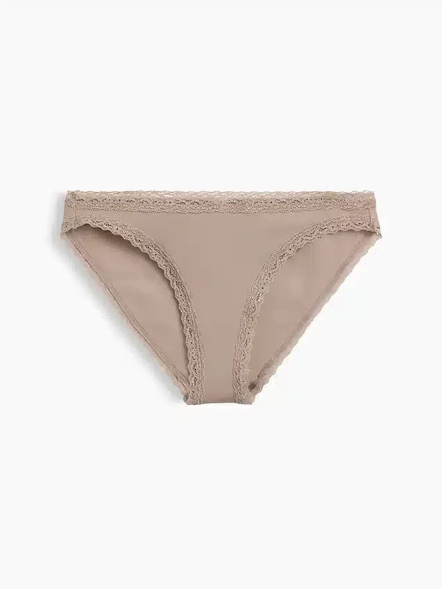 Bikini in morbidissimo cotone biologico elasticizzato con bordi in pizzo