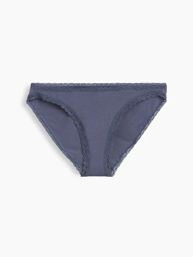 Bikini in morbidissimo cotone biologico elasticizzato con bordi in pizzo