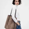 Borsa a secchiello in pelle scamosciata vegana