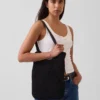 Borsa tote all’uncinetto