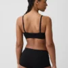 Bralette triangolare a costine senza cuciture