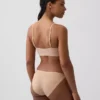 Bralette triangolare a costine senza cuciture
