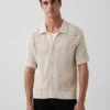 Camicia a maglia all’uncinetto con motivo a spina di pesce