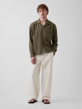 Camicia a righe Dobby dalla vestibilità comoda con orlo dritto