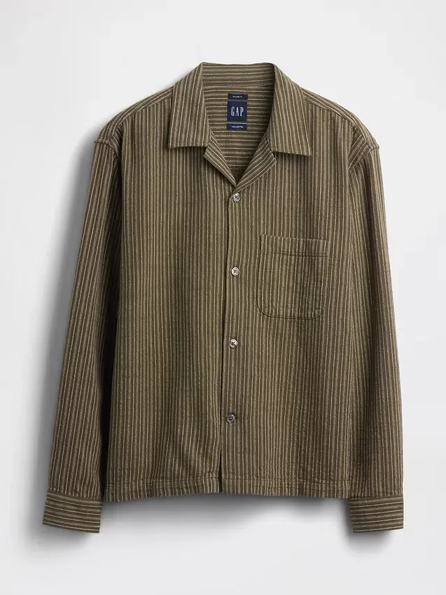 Camicia a righe Dobby dalla vestibilità comoda con orlo dritto