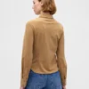 Camicia aderente in pelle scamosciata vegana