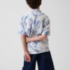 Camicia da vacanza per bambini con motivo floreale e trama in rilievo