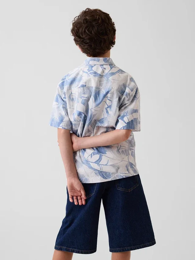 Camicia da vacanza per bambini con motivo floreale e trama in rilievo