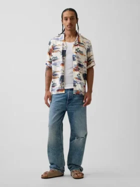 Camicia dal taglio comodo con colletto camp