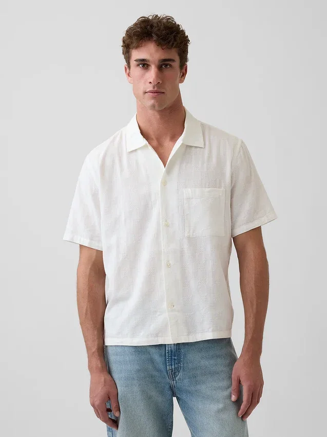 Camicia in cotone dobby dalla linea morbida con orlo dritto