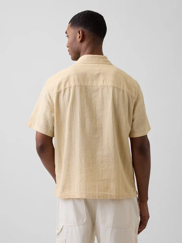 Camicia in cotone dobby dalla linea morbida con orlo dritto