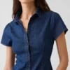 Camicia in denim con maniche ad aletta