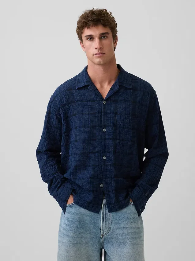 Camicia in seersucker dalla vestibilità comoda con orlo dritto