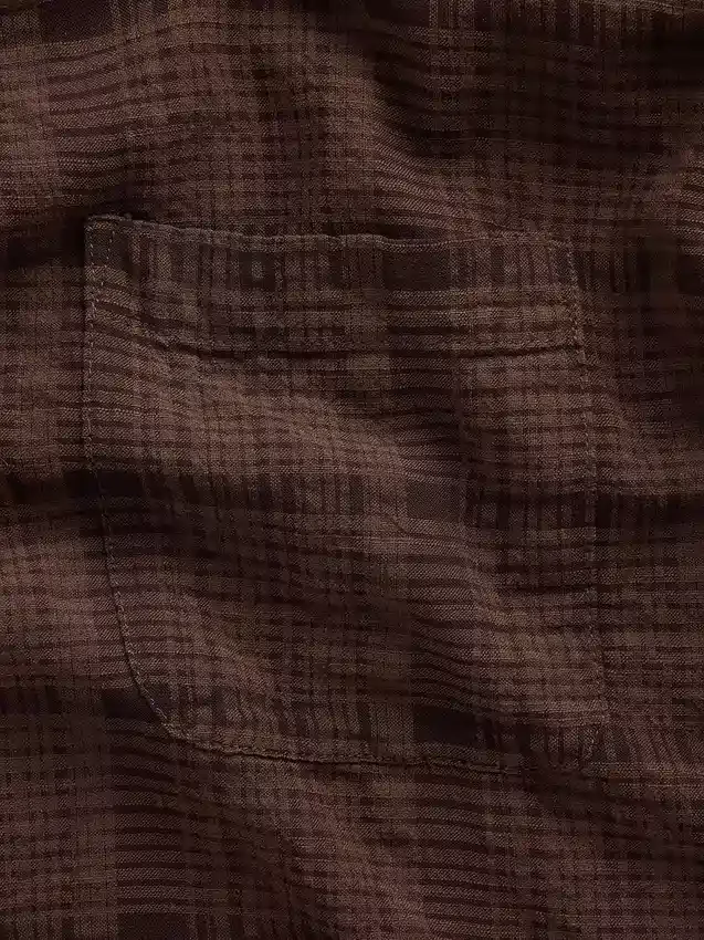 Camicia in seersucker dalla vestibilità comoda con orlo dritto