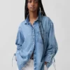 Camicia oversize in denim ultra morbido con maniche arricciate