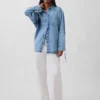 Camicia oversize in denim ultra morbido con maniche arricciate