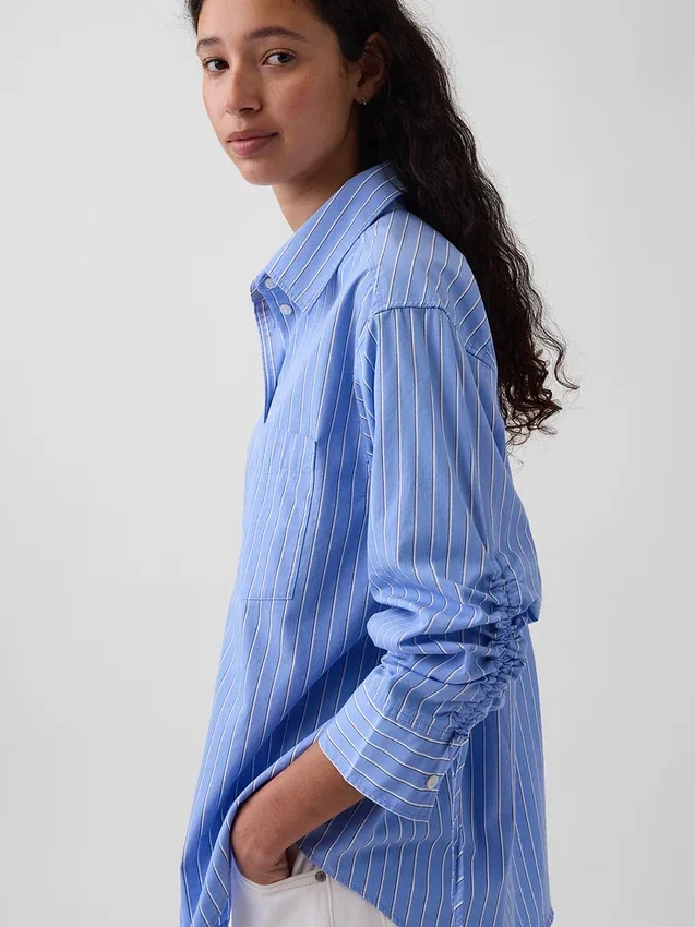 Camicia oversize in popeline di cotone biologico con maniche arricciate