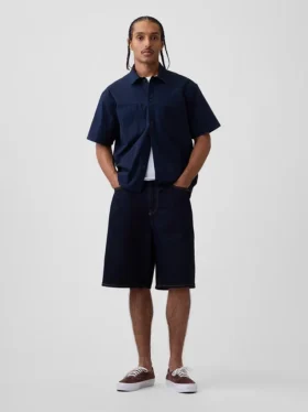 Camicia utility dalla linea morbida con orlo dritto
