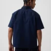 Camicia utility dalla linea morbida con orlo dritto