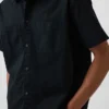 Camicia utility dalla linea morbida con orlo dritto