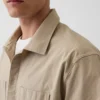 Camicia utility dalla linea morbida con orlo dritto