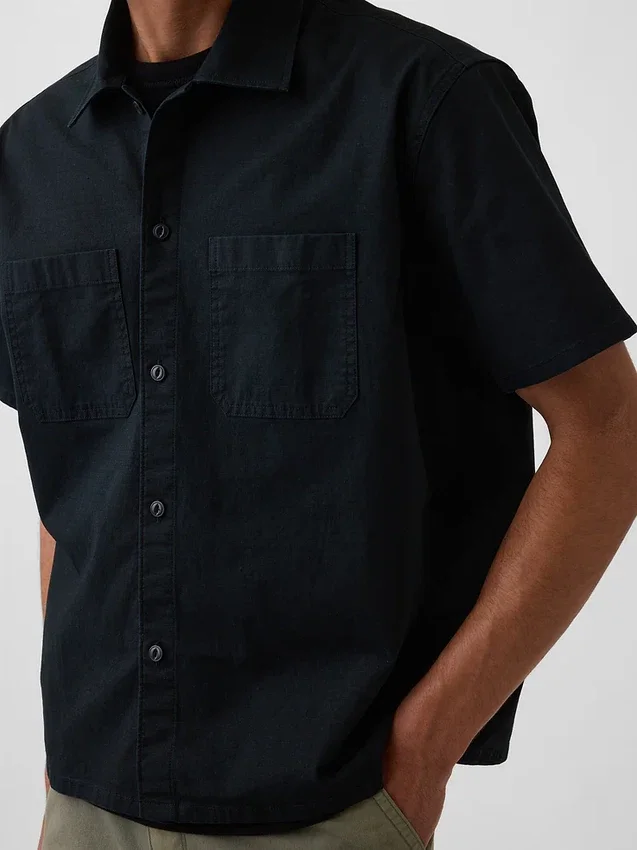 Camicia utility dalla linea morbida con orlo dritto
