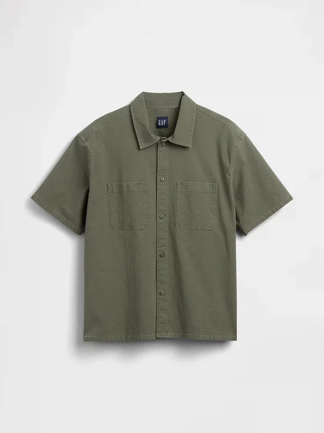 Camicia utility dalla linea morbida con orlo dritto