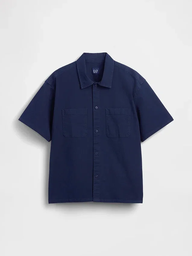 Camicia utility dalla linea morbida con orlo dritto