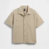 Camicia utility dalla linea morbida con orlo dritto