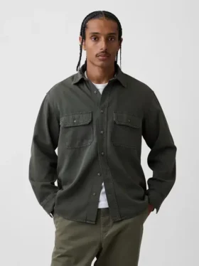 Camicia utility in denim ultra morbido dal taglio rilassato