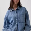 Camicie oversize in denim ultrasoft con orlo dritto e taglio corto
