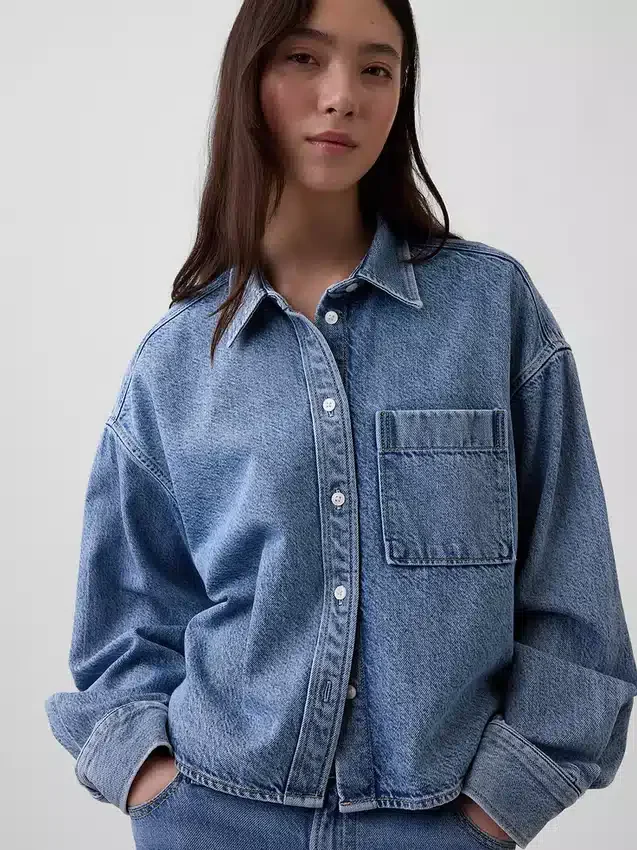 Camicie oversize in denim ultrasoft con orlo dritto e taglio corto