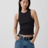 Canotta con scollo all’americana in maglia a costine pesante
