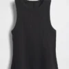 Canotta con scollo all’americana in maglia a costine pesante