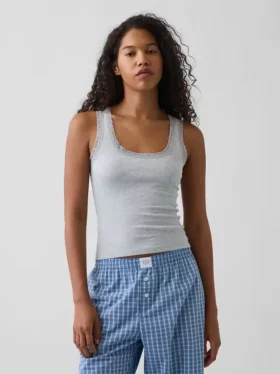 Canotta da pigiama con bordi in pizzo a coste sottili