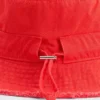 Cappello a secchiello con bordi sfrangiati