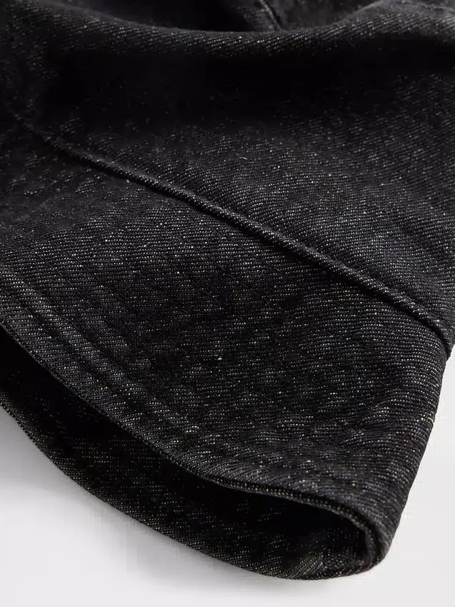 Cappello a secchiello in denim