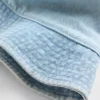Cappello a secchiello in denim