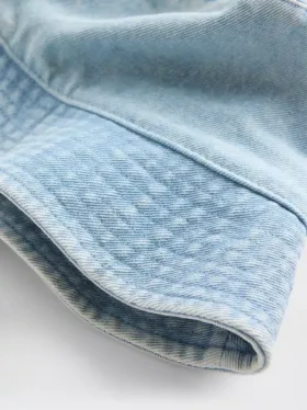 Cappello a secchiello in denim